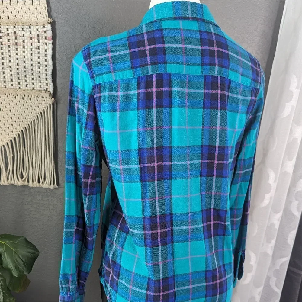 AE AMERICAN EAGLE OUTFITTERS Teal Plaid Button Down